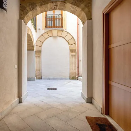 Porta Carbone *